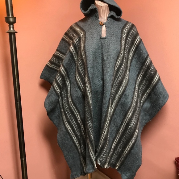 Hooded Rustic Poncho - Picture 1 of 5